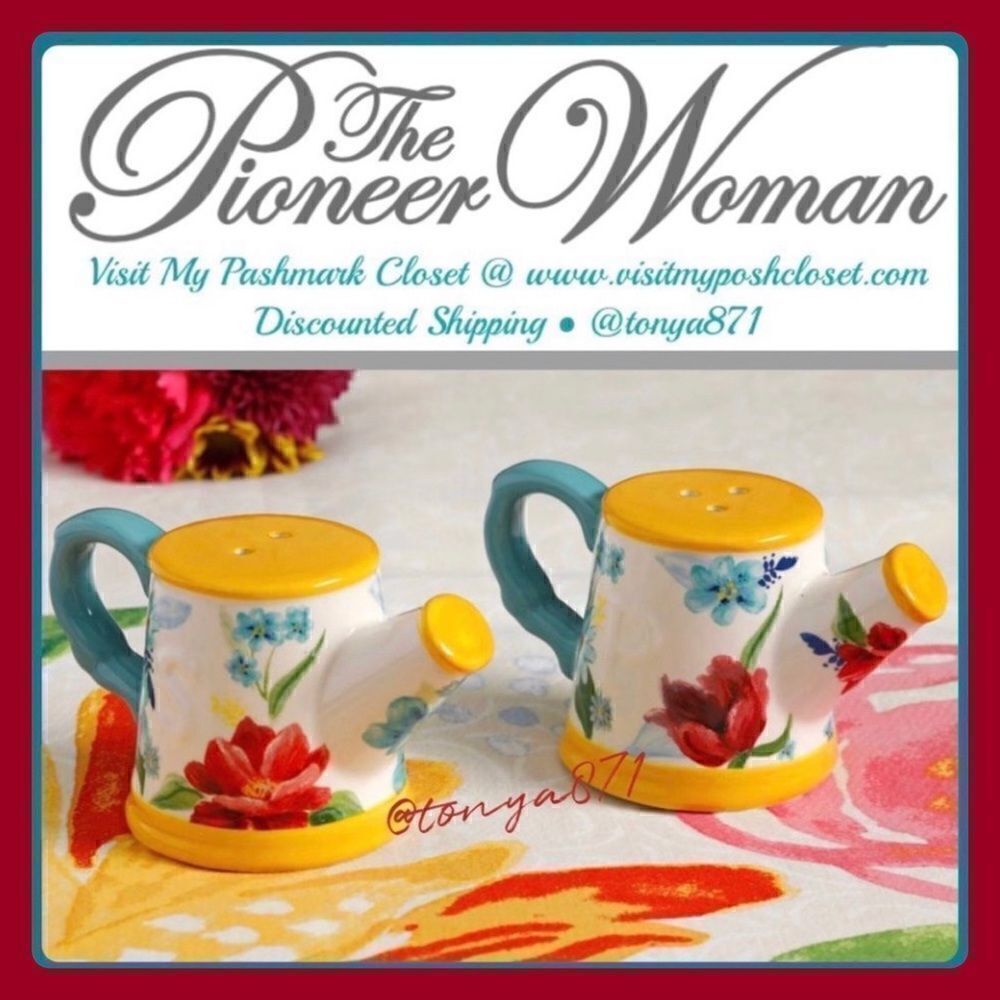 🦋 Rare 🦋 New Pioneer Woman Spring Bouquet Salt & Pepper